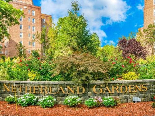 5650 Netherland Ave, Bronx NY 10471-4201 exterior