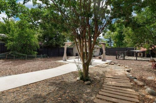 526 Flower St, Turlock CA 95380-4722 exterior