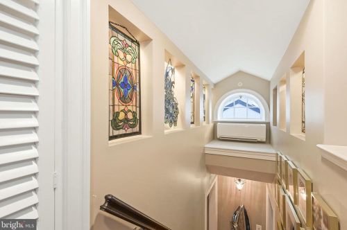 320 Patrick St, Alexandria VA  22314-2443 exterior