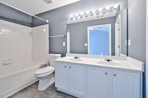 5150 Manerdale Dr, Atlanta GA exterior