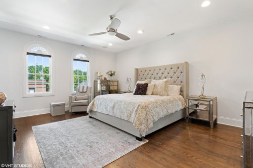 3550 Hoyne Ave, Chicago IL 60643-3323 exterior