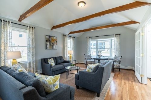 625 Turnpike St, North Andover MA 01845-6007 exterior