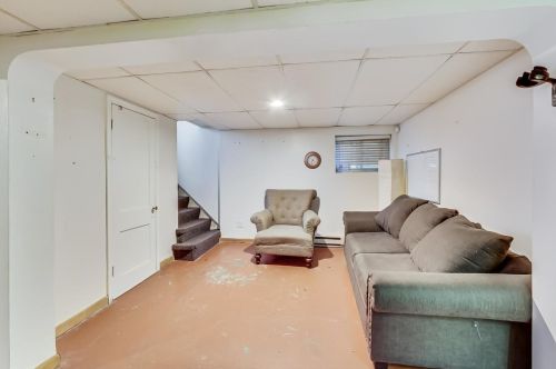 2836 Lunt Ave, Chicago IL 60645-2917 exterior