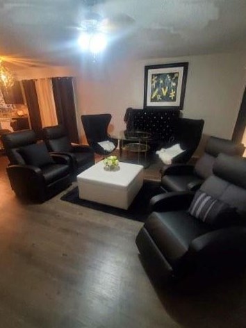 7114 Amber Dr, Dallas TX  75241-4515 exterior