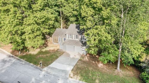 5576 Ln Fleur Trl, Lithonia GA 30038-2843 exterior