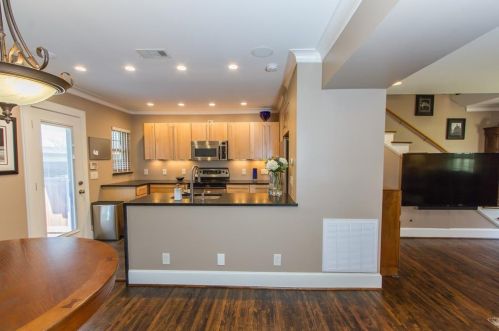 6469 Bordeaux Ave, Dallas TX 75209-5703 exterior