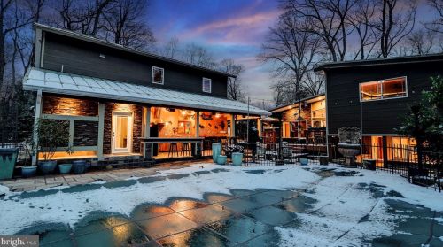 4512 Dolphin Ln, Alexandria VA 22309-3110 exterior