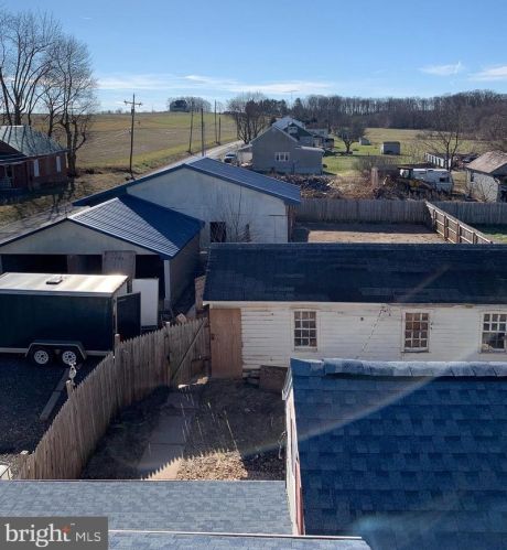 2665 Centennial Rd, Hanover PA 17331-9065 exterior