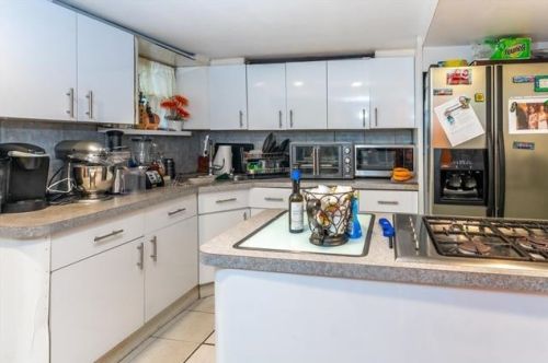 721 St, Union City NJ 07087-2207 exterior