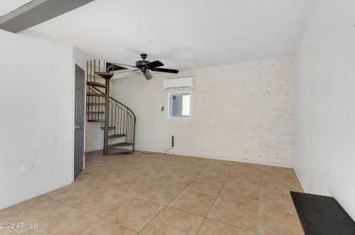 2515 10 St, Phoenix AZ 85020-5821 exterior