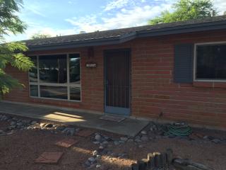 5814 Hawthorne St, Tucson, AZ 85711-1526