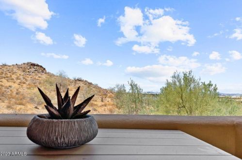 8038 38th Pl, Phoenix AZ  85042-9621 exterior