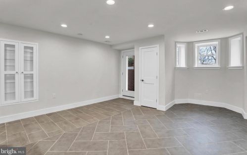 1337 Massachusetts Ave, Washington DC  20003-1540 exterior