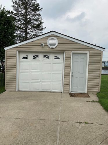 6310 Marina Dr, Algonac MI 48001-4212 exterior