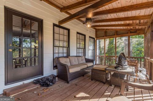 1620 Chevron Way, Atlanta GA  30350-4430 exterior