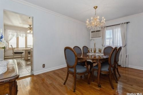 14 Lydia St, Valley Stream NY 11580-2714 exterior