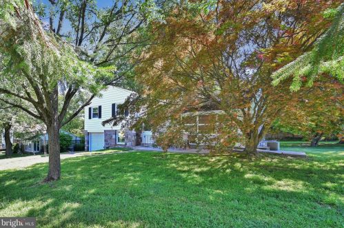 1155 Ballytore Rd, Huntingdon Valley, PA 19006-8401