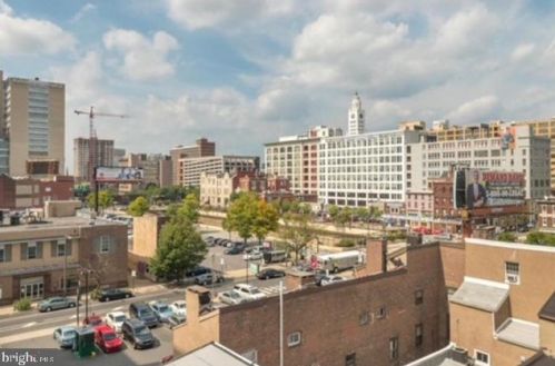 224 Camac St, Philadelphia PA  19107-5611 exterior