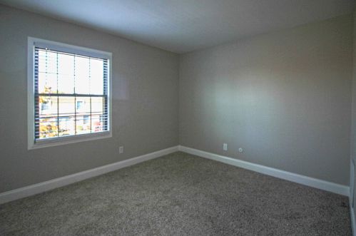 221 Colony Ct, Pittsburgh PA 15237 exterior