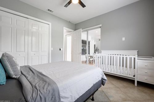 160 Logan Blvd, Naples FL 34119-1423 exterior