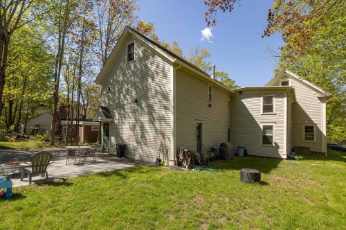 9 Arch St, Dover NH 03820-3627 exterior