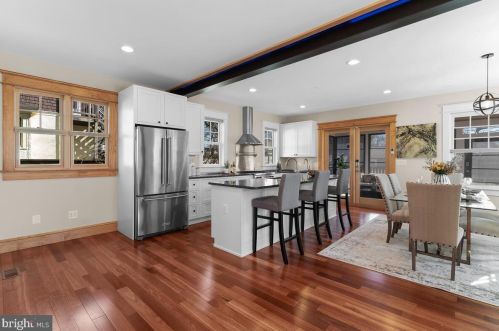 7105 Carroll Ave, Silver Spring MD 20912-4637 exterior