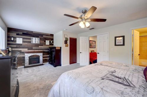 2201 Marshfield Ct, Fort Pierce FL  34953-4372 exterior