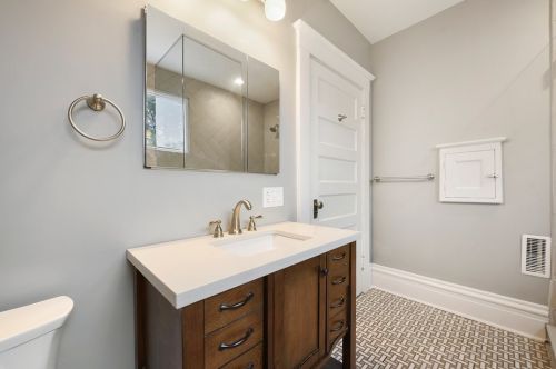 133 Dewey St, Pittsburgh PA  15218-1407 exterior