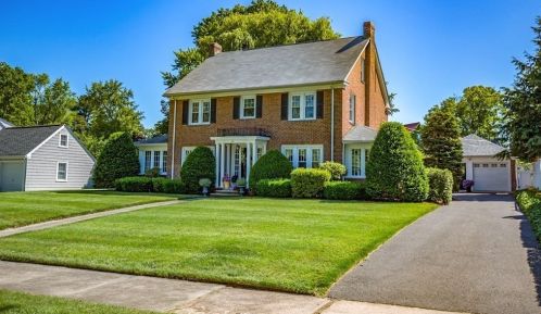 35 Shefford St, Springfield, MA 01107-1226