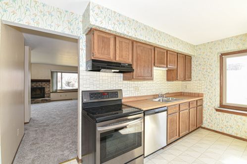 4917 Imperial Cir, Milwaukee WI 53220-4627 exterior