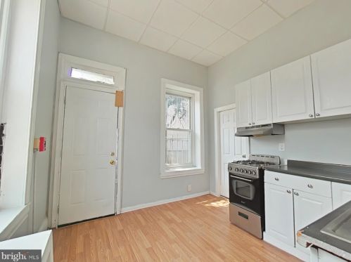 1422 Diamond St, Philadelphia PA 19122-1721 exterior