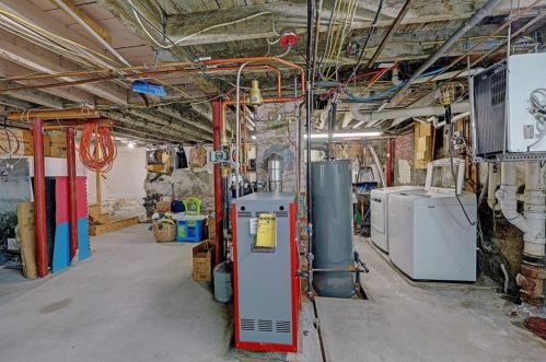 38 Royal St, Providence RI 02906-1830 exterior