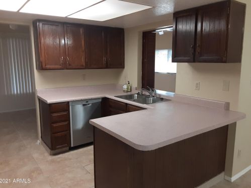 16826 31st Dr, Phoenix, AZ 85053-3016