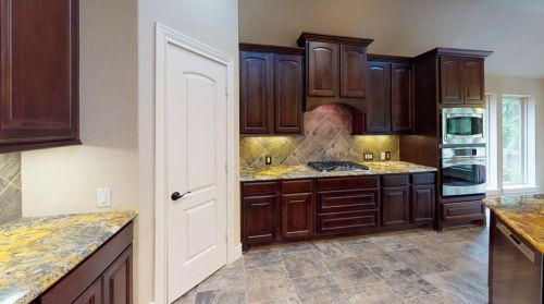 253 Frst Hts Ln, Montgomery TX 77316-2807 exterior