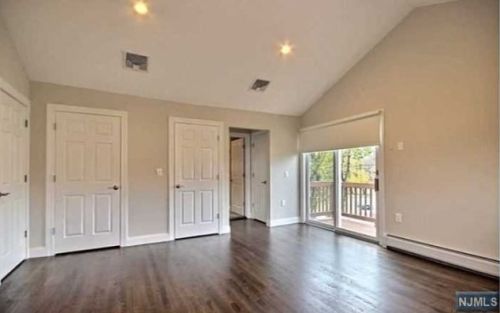 182 Madison Ave, Cresskill NJ 07626-1308 exterior