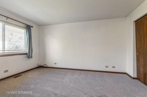 2305 Aspen Dr, Bull Valley IL 60098-6906 exterior