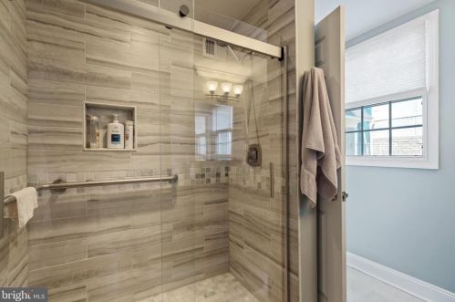 732 11 St, Washington DC 20010-2405 exterior