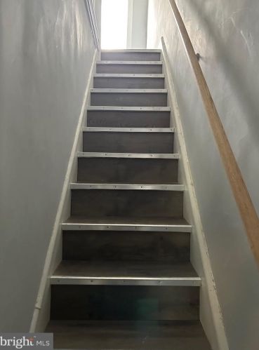 488 Riverside Ave, Trenton NJ  08618-5655 exterior