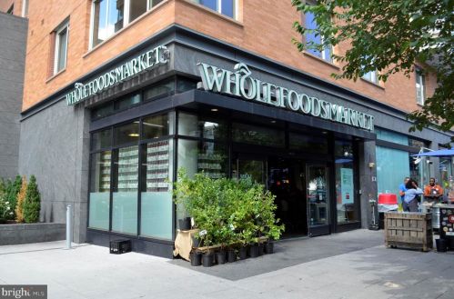 2201 L St, Washington DC  20037-1409 exterior