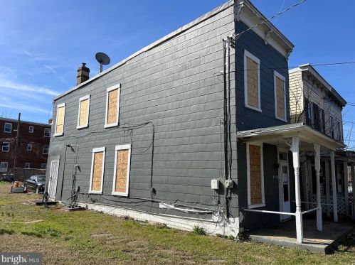 2109 Fairlawn Ave, Washington, DC 20020-5319