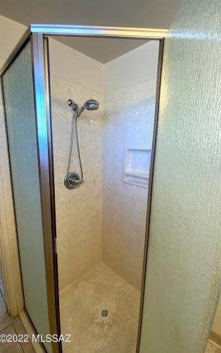 8771 Baker St, Tucson AZ 85710-2617 exterior