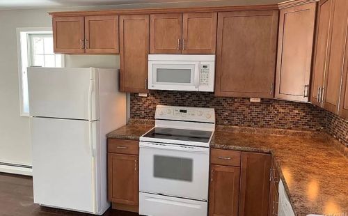 18 Bank Rd, Poughkeepsie NY  12603-1432 exterior