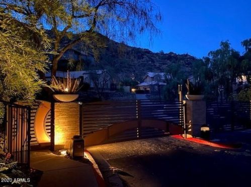 10251 Central Ave, Phoenix, AZ 85020-1050