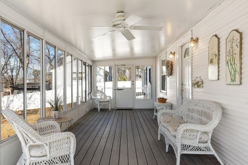 8 Brentwood Rd, Woburn, MA 01801-2344