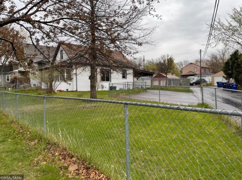 1264 Desoto St, Saint Paul MN  55130-3516 exterior