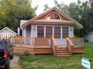 1305 Columbia Ave, Champaign IL  61821-2644 exterior