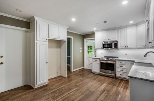 4825 Kendall Ct, Atlanta GA 30342-2776 exterior