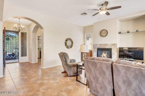 1831 Placita Canoa Azul, Green Valley AZ 85622-8079 exterior