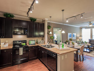 2015 Copper Leaf Pkwy, Durham NC  27703-7707 exterior