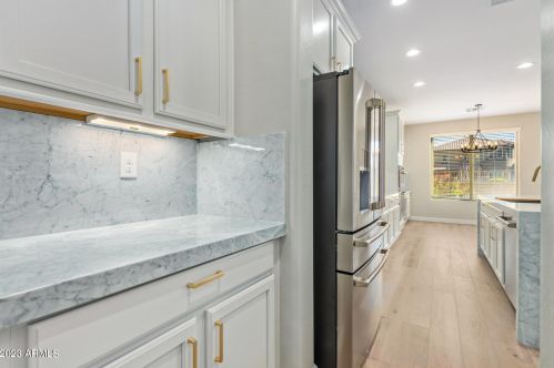 21713 38th Way, Phoenix AZ  85050-4923 exterior